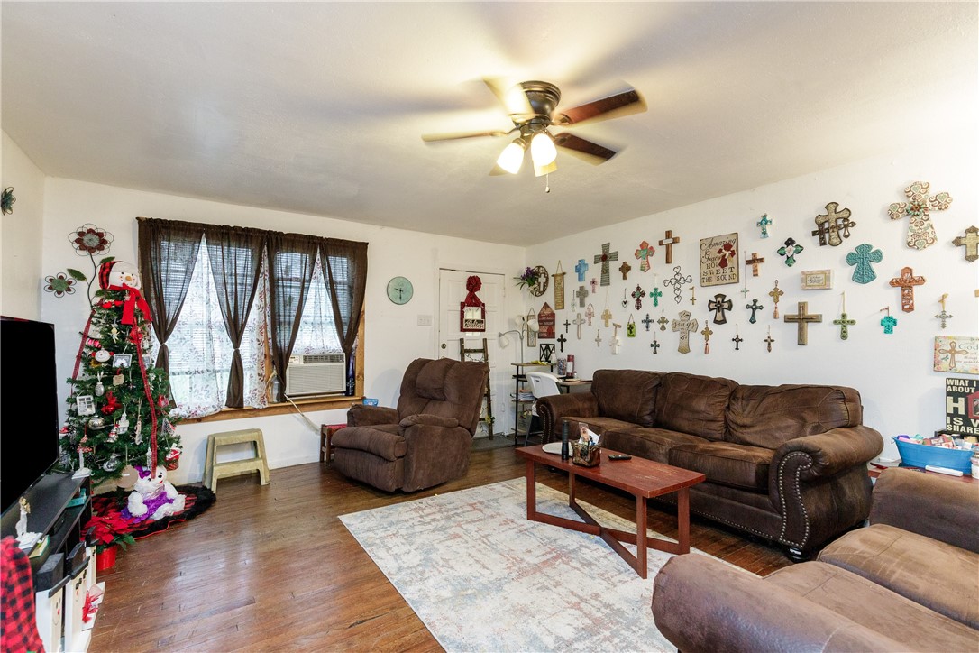 304 E RICHARD GARCIA Street , Driscoll, TX, 78351 | 431153 | Realty Texas LLC