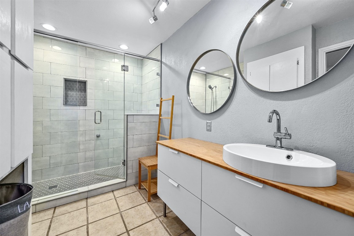 8200 Neely Drive 162 , Austin, TX, 78759 | 6277648 | Realty Texas LLC