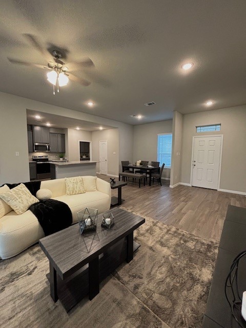 2922 Turtle Creek Dr 