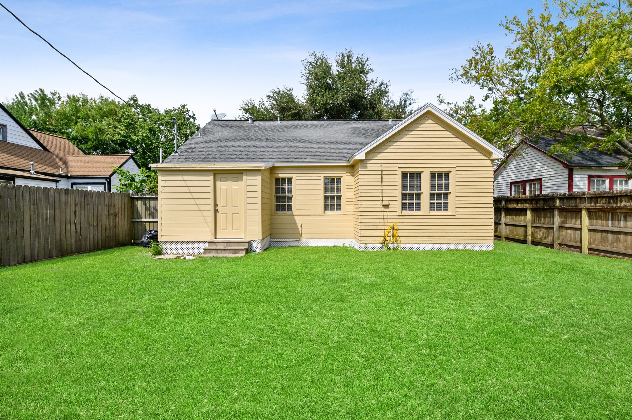 213 12th Avenue N , Texas City, TX, 77590 | 31458507 | Realty Texas LLC