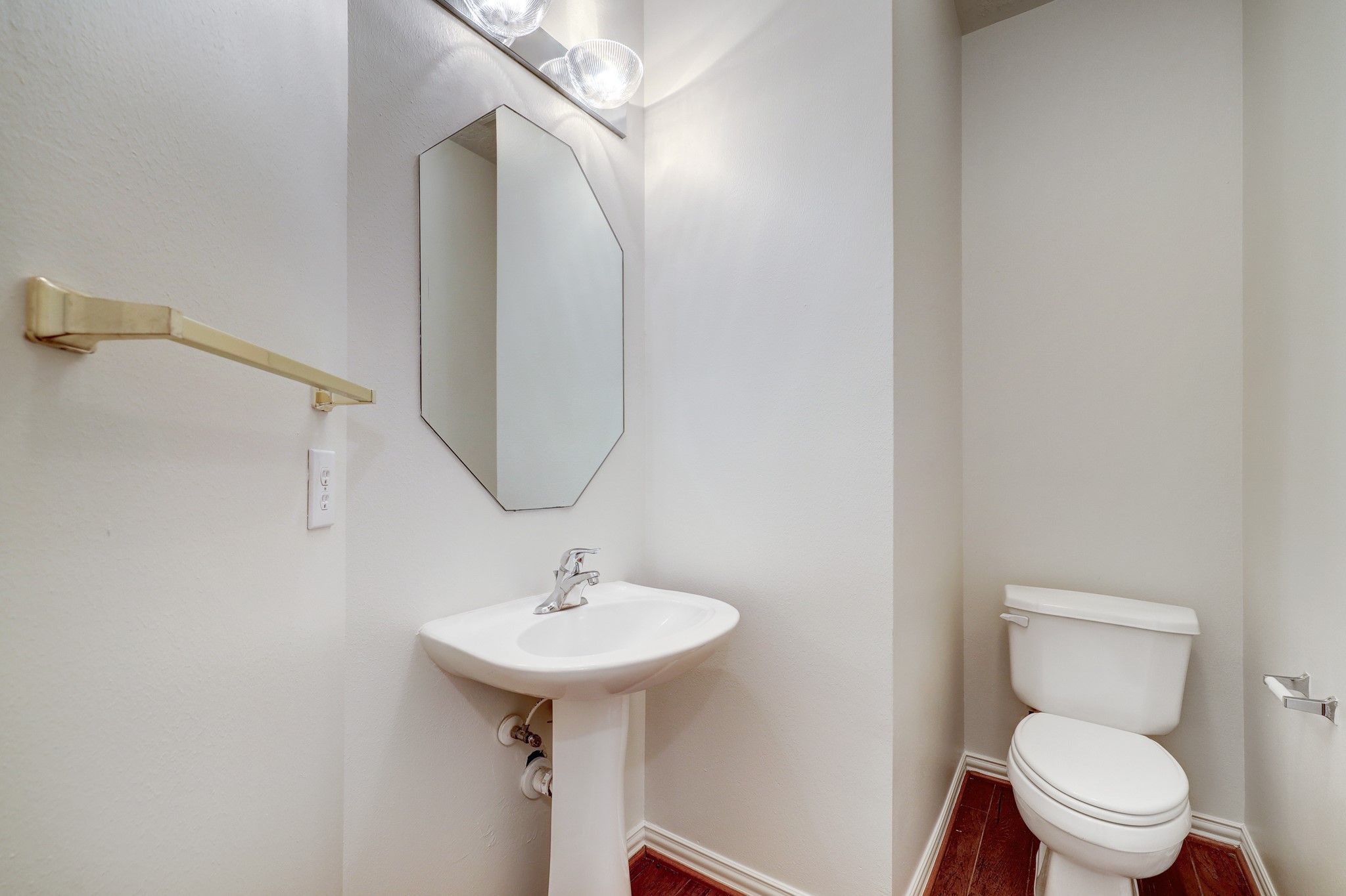 3314 Drummond Street , Houston, TX, 77025 | 21417190 | Realty Texas LLC