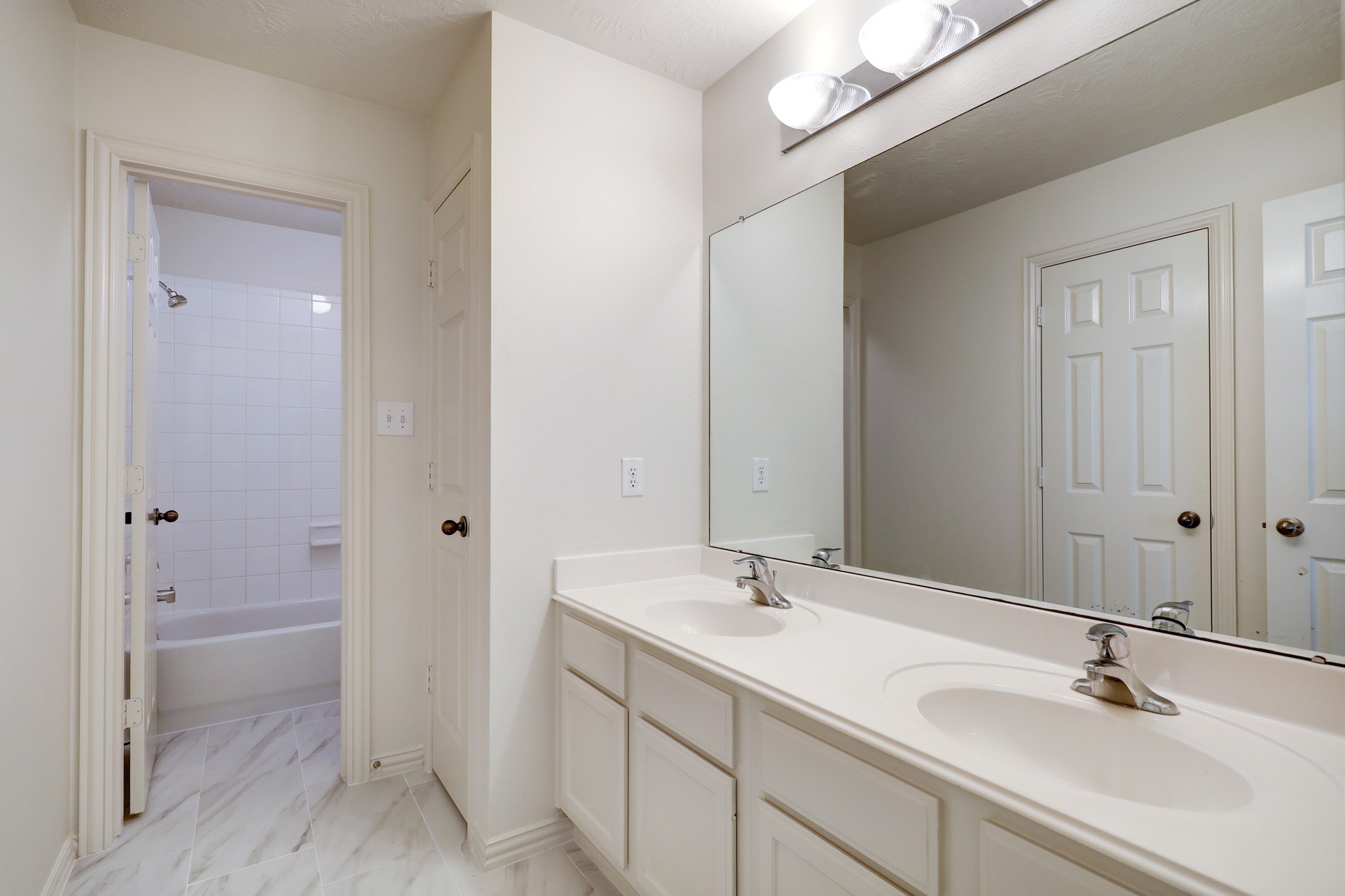 3314 Drummond Street , Houston, TX, 77025 | 21417190 | Realty Texas LLC