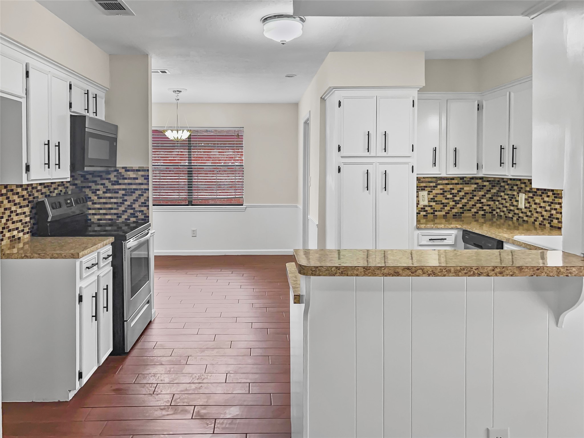115 Spanish Moss Lane , Lake Jackson, TX, 77566 | 93671651 | Realty Texas LLC