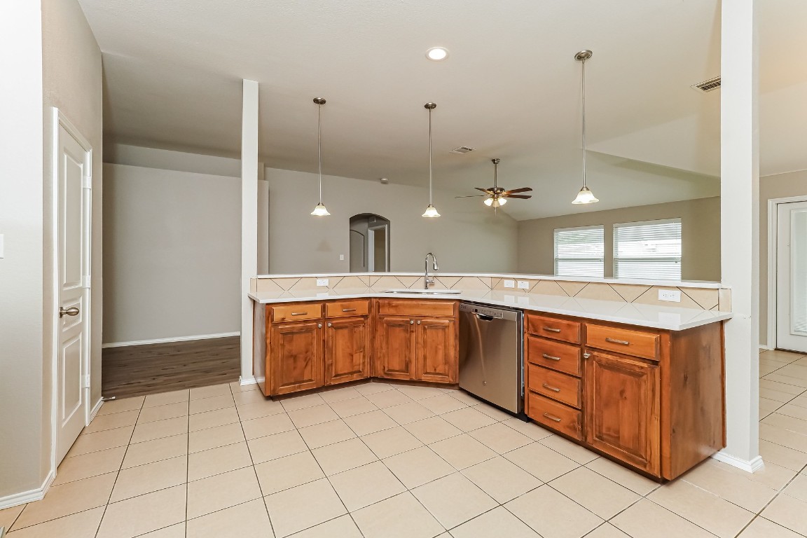 2053 Cattle Creek Road , Fort Worth, TX, 76134 | 20501070 | Realty Texas LLC