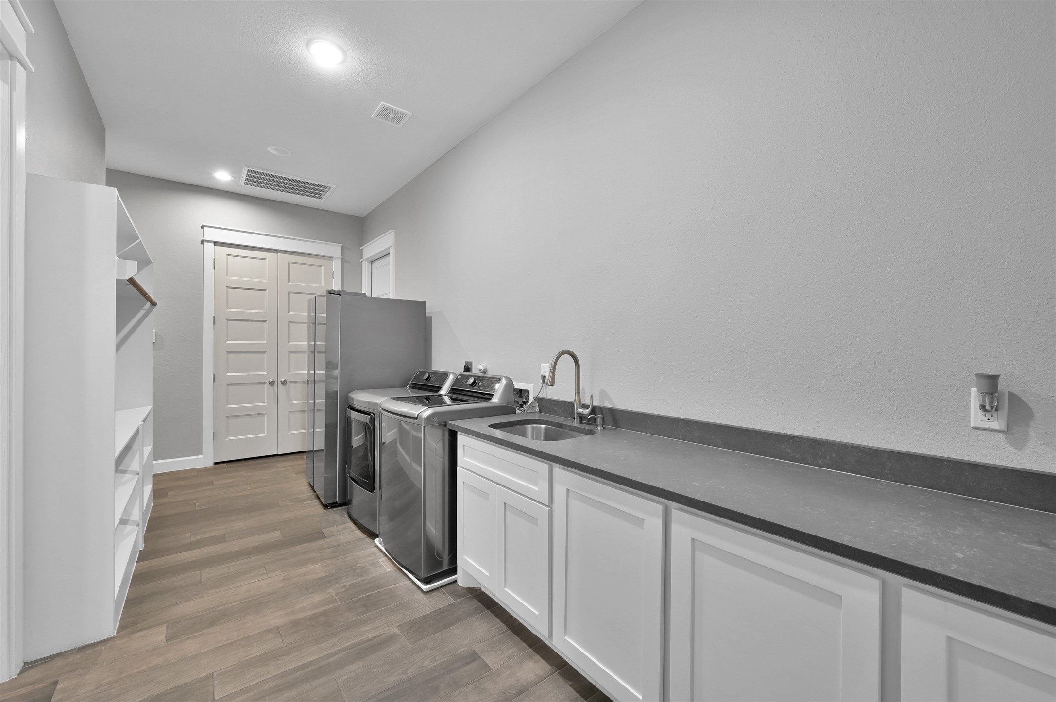 8873 Catamaran Way , Montgomery, TX, 77316 | 97135297 | Realty Texas LLC