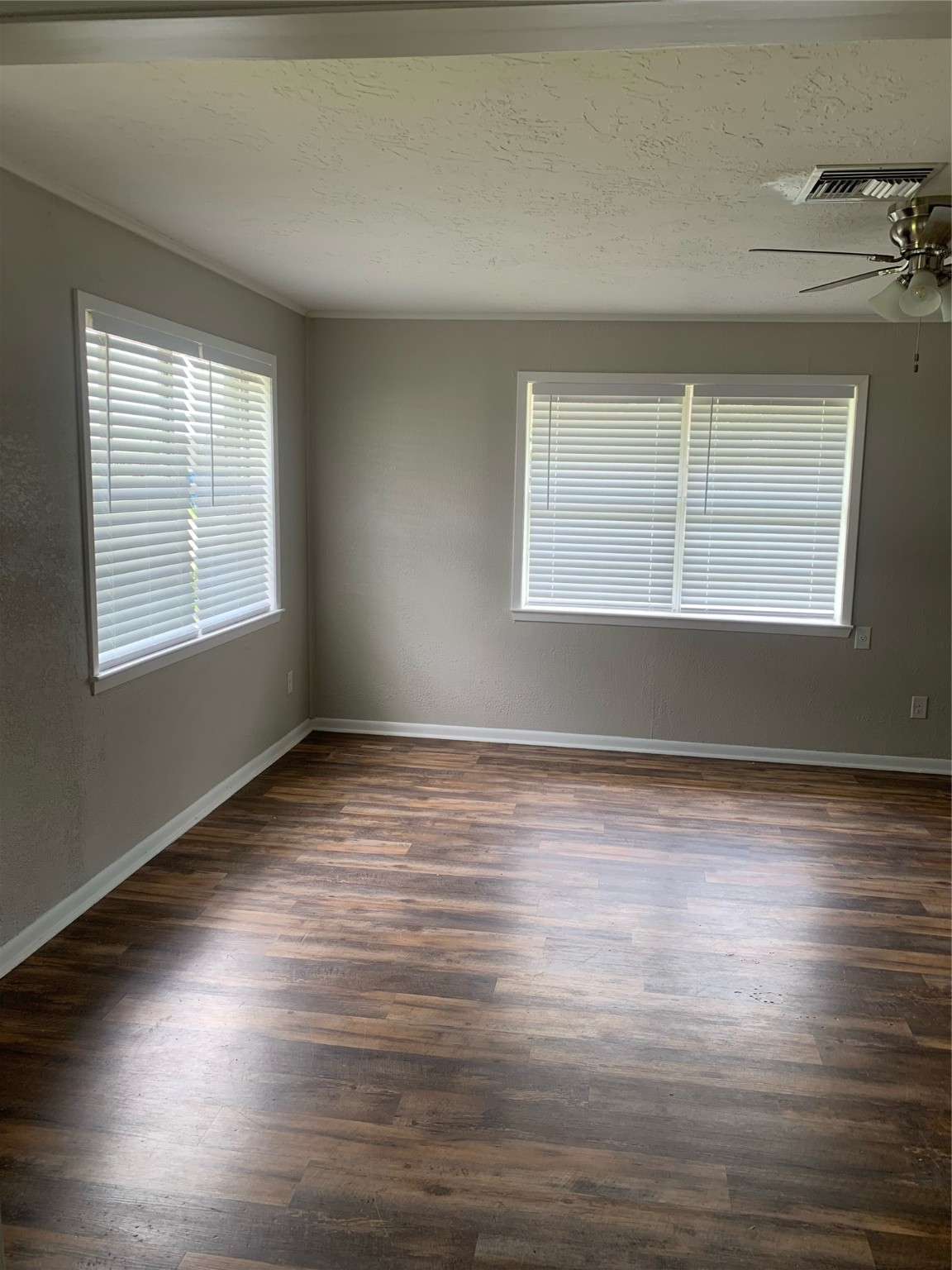 1041 E 2nd Street , Bellville, TX, 77418 | 81959514 | Realty Texas LLC