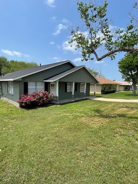 1041 E 2nd Street , Bellville, TX, 77418 | 81959514 | Realty Texas LLC