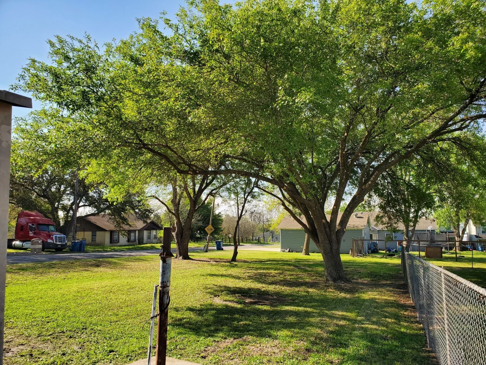 1041 E 2nd Street , Bellville, TX, 77418 | 81959514 | Realty Texas LLC