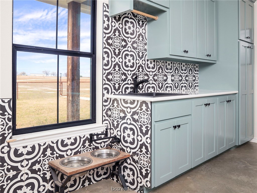 842 County Road 325 , Rockdale, TX, 76567 | 24000234 | Realty Texas LLC
