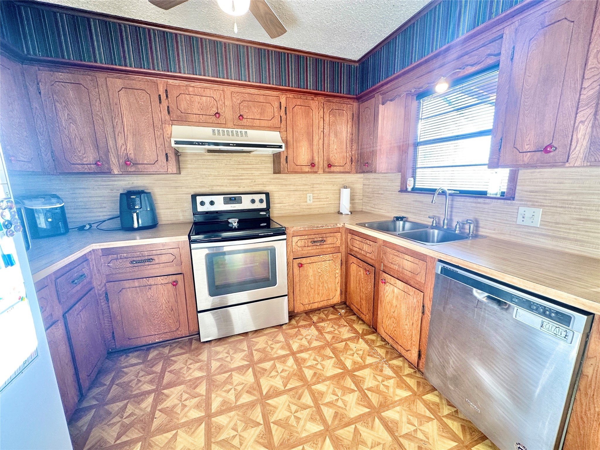 203 springdale , Palestine, TX, 75803 | 20508021 | Realty Texas LLC