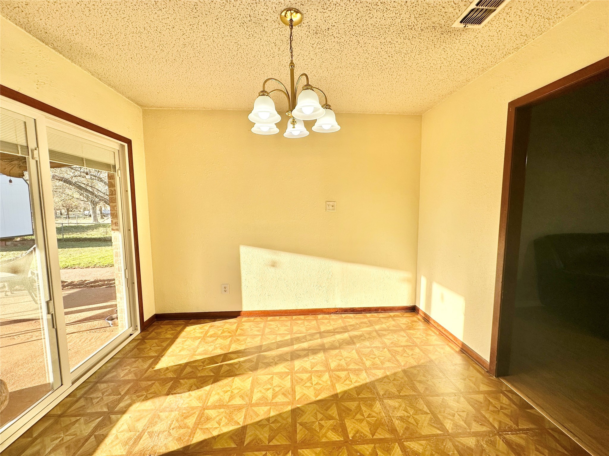 203 springdale , Palestine, TX, 75803 | 20508021 | Realty Texas LLC