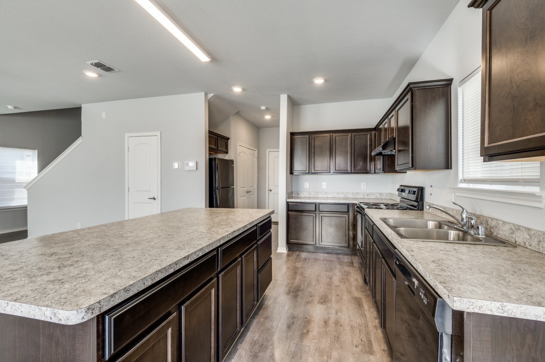 265 Michelle Drive , Grand Prairie, TX, 75051 | 20509292 | Realty Texas LLC