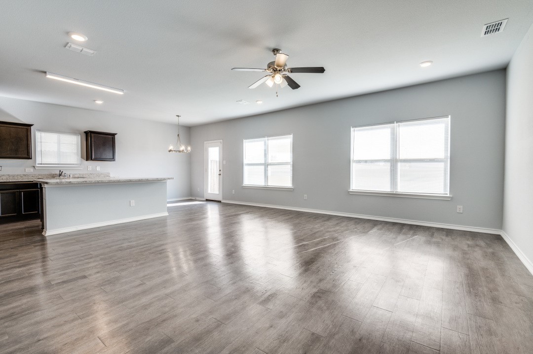 265 Michelle Drive , Grand Prairie, TX, 75051 | 20509292 | Realty Texas LLC