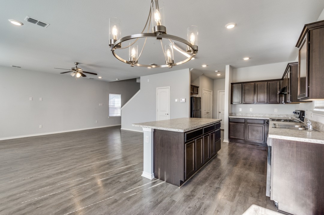 265 Michelle Drive , Grand Prairie, TX, 75051 | 20509292 | Realty Texas LLC