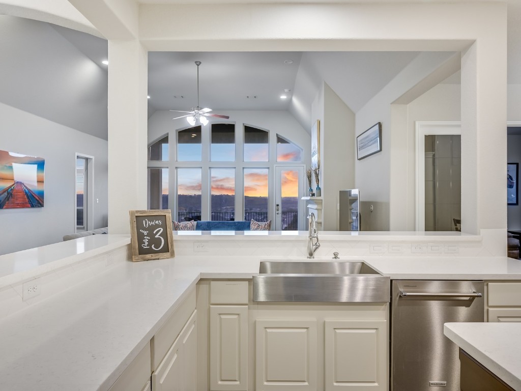 424 Rancho Sienna Loop , Georgetown, TX, 78628 | 4212478 | Realty Texas LLC