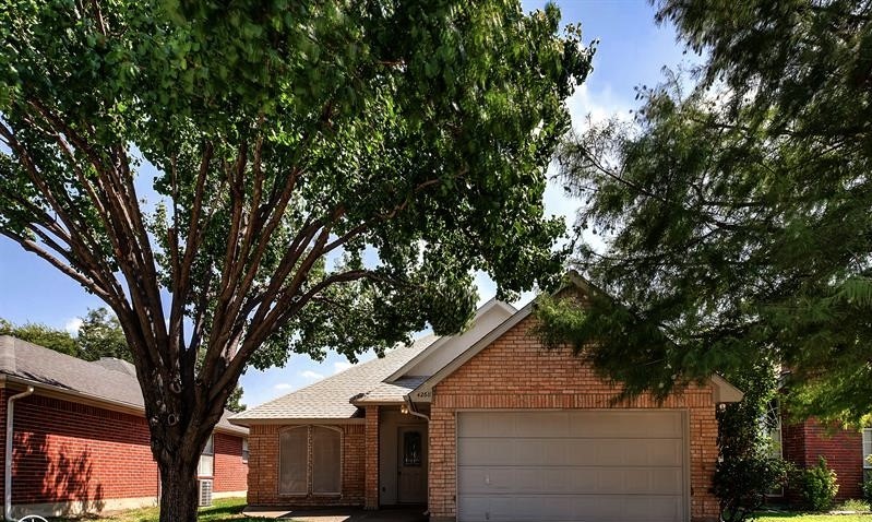 4268 Maryanne Place , Haltom City, TX, 76137 | 20511575 | Realty Texas LLC
