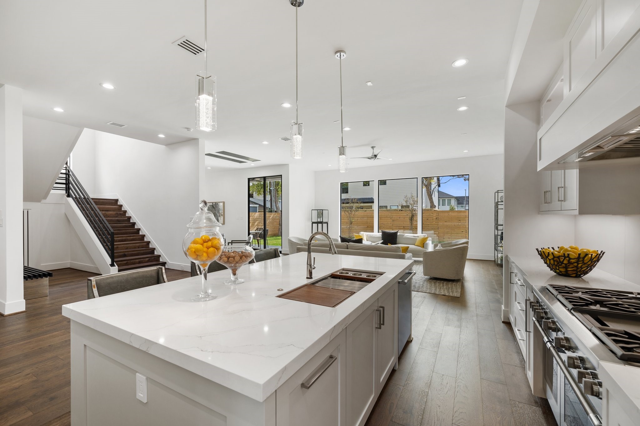 1627 Chippendale Road , Houston, TX, 77018 | 7349629 | Realty Texas LLC