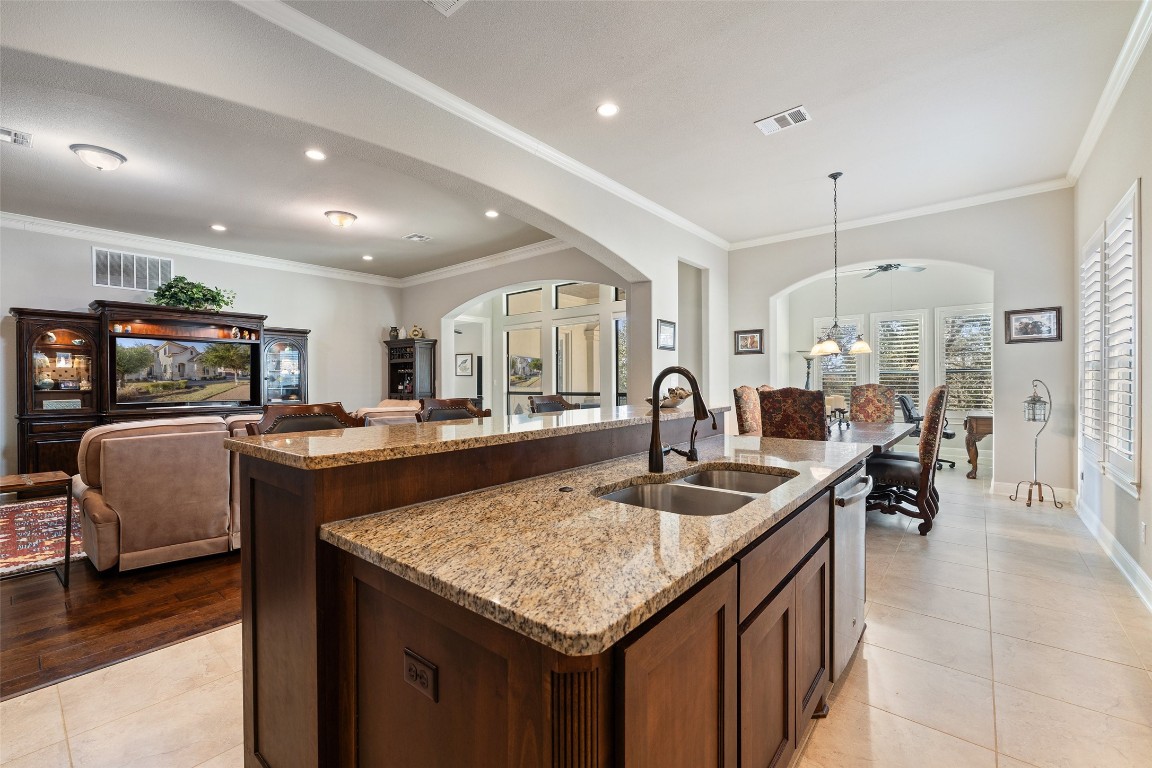 2210 University Club Drive 4A , Austin, TX, 78732 | 6457187 | Realty Texas LLC