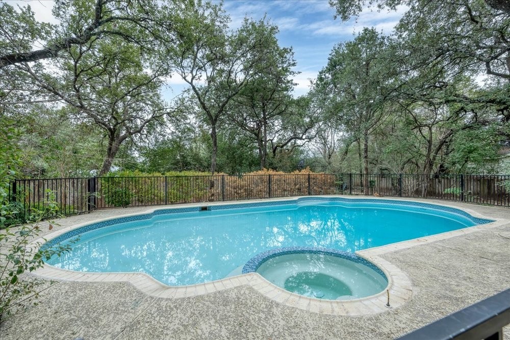 2603 Buckminster Court , Austin, TX, 78746 | 5543087 | Realty Texas LLC
