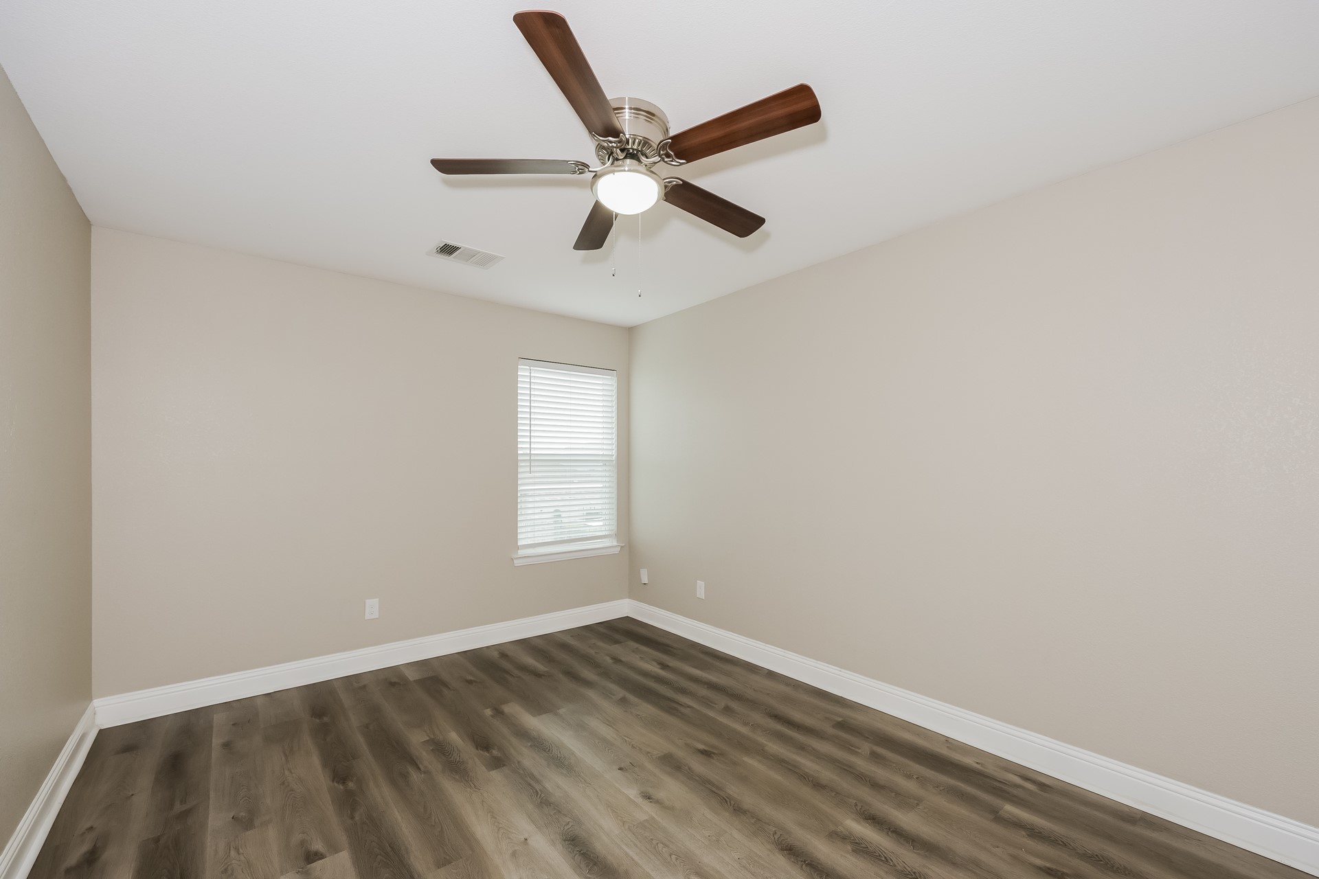 10536 Wild Oak Drive , Fort Worth, TX, 76140 | 20525120 | Realty Texas LLC