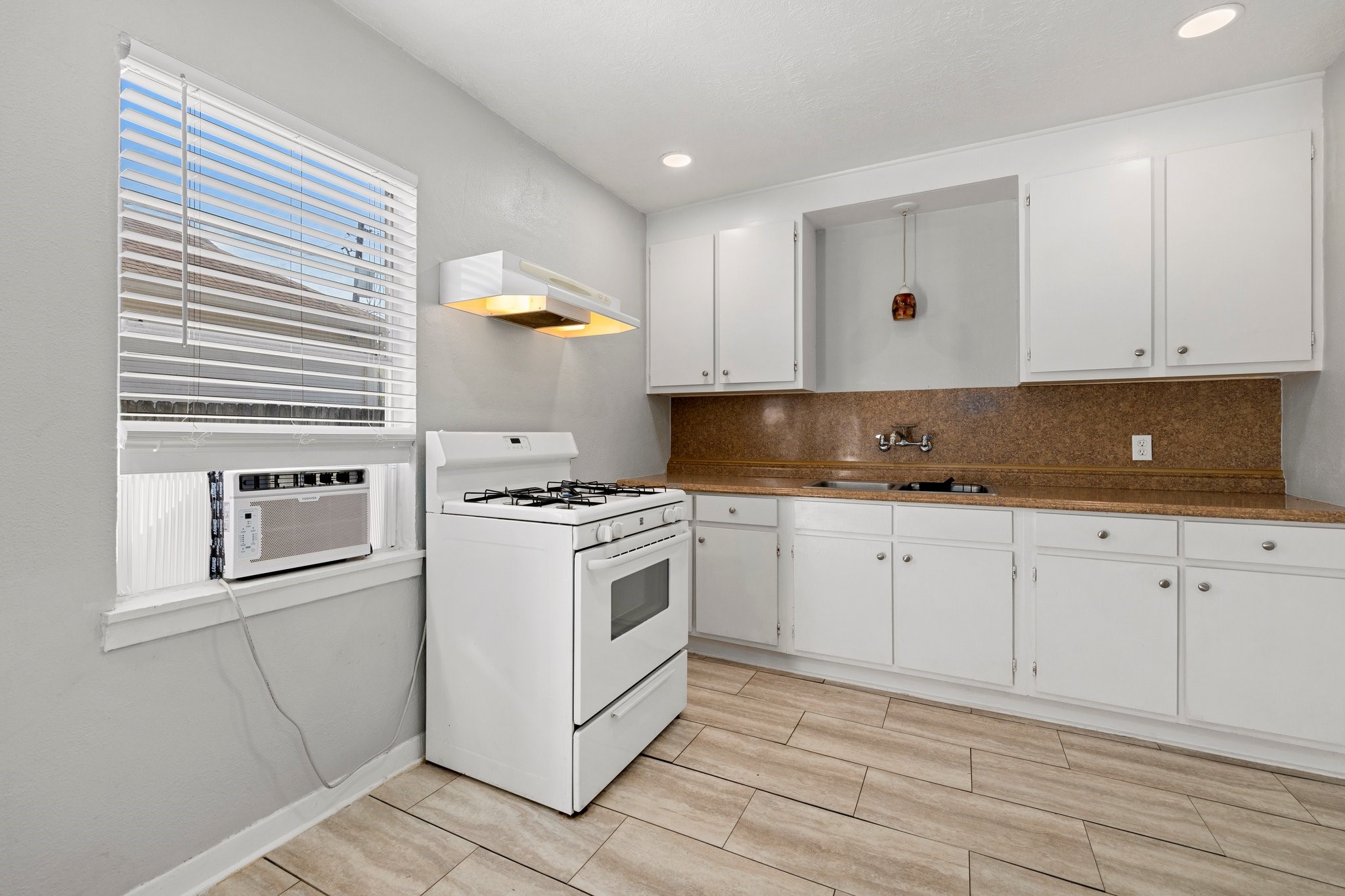 5810 Michaux Street , Houston, TX, 77009 | 10528163 | Realty Texas LLC