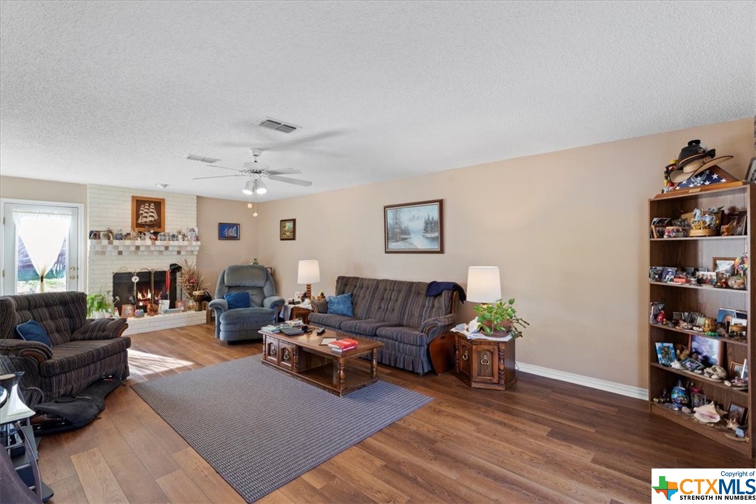 3418 Foxbriar Lane , Schertz, TX, 78108 | 532732 | Realty Texas LLC