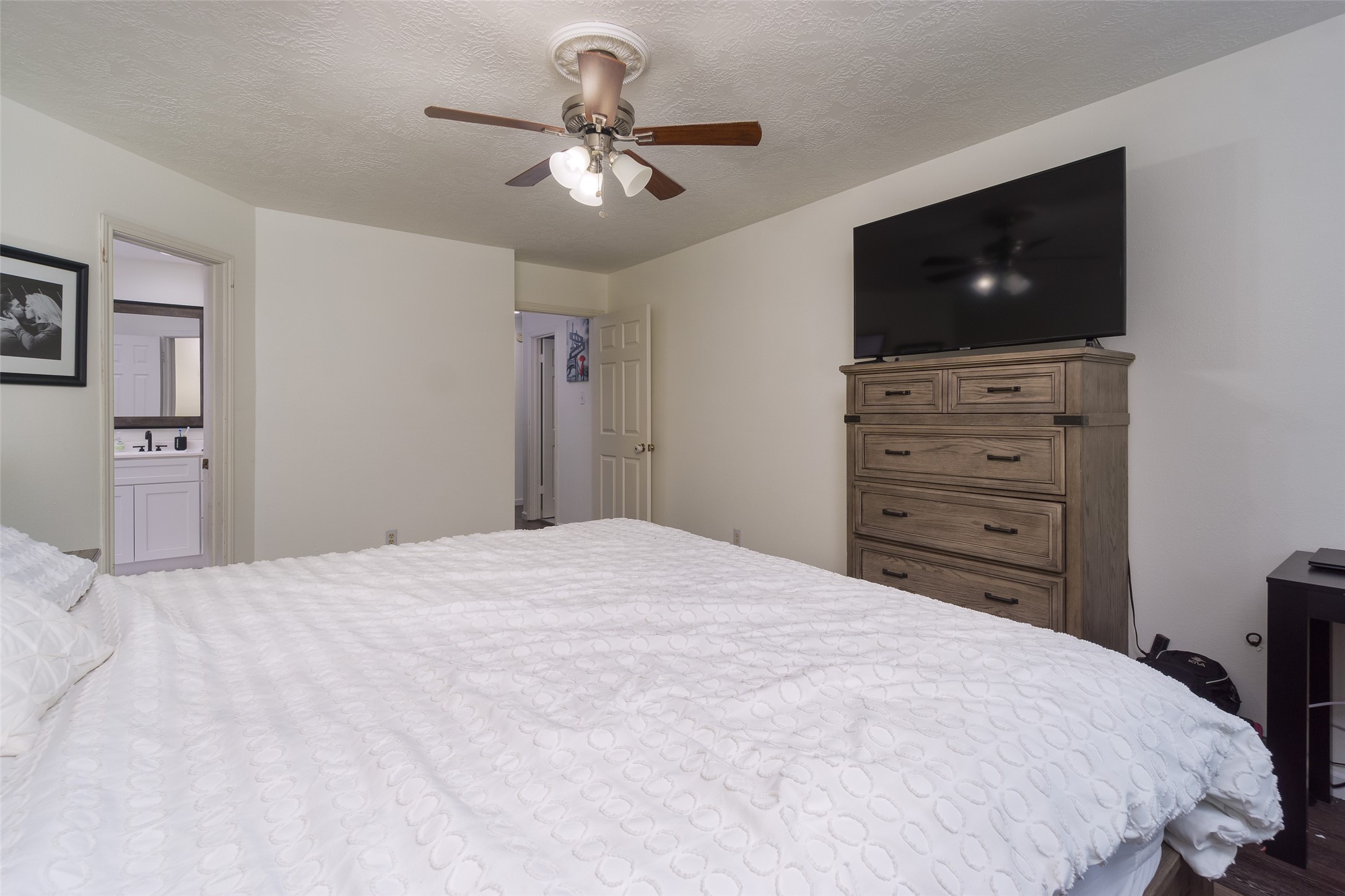 426 Holly Fern Drive , League City, TX, 77573 | 45932139 | Realty Texas LLC