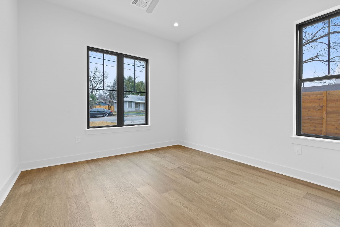 1211 Cullen Avenue , Austin, TX, 78757 | 8151788 | Realty Texas LLC
