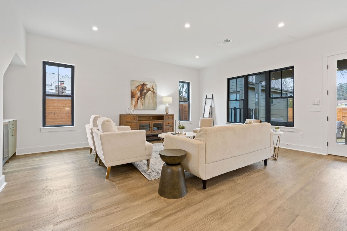 1211 Cullen Avenue , Austin, TX, 78757 | 8151788 | Realty Texas LLC