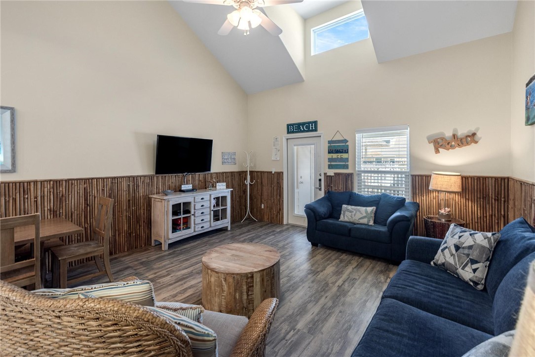 14920 ISLAND VILLAGE Dr, Corpus Christi, TX, 78418 | 434721 | Realty Texas LLC