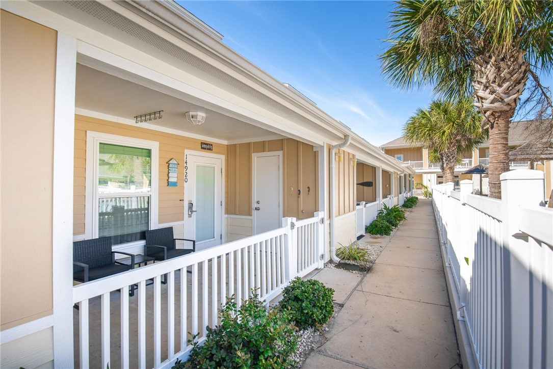 14920 ISLAND VILLAGE Dr, Corpus Christi, TX, 78418 | 434721 | Realty Texas LLC