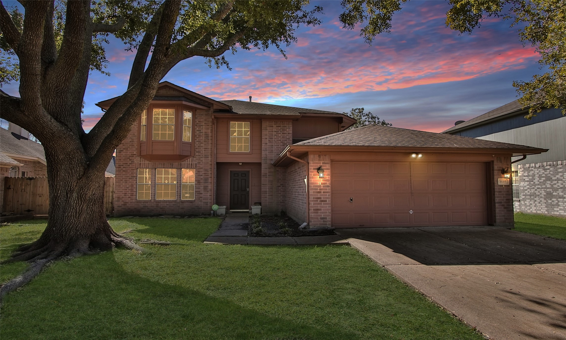 1619 Regal Blue Court , Fresno, TX, 77545 | 96902276 | Realty Texas LLC