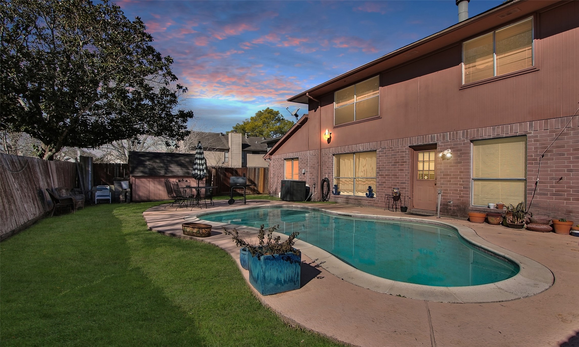 1619 Regal Blue Court , Fresno, TX, 77545 | 96902276 | Realty Texas LLC