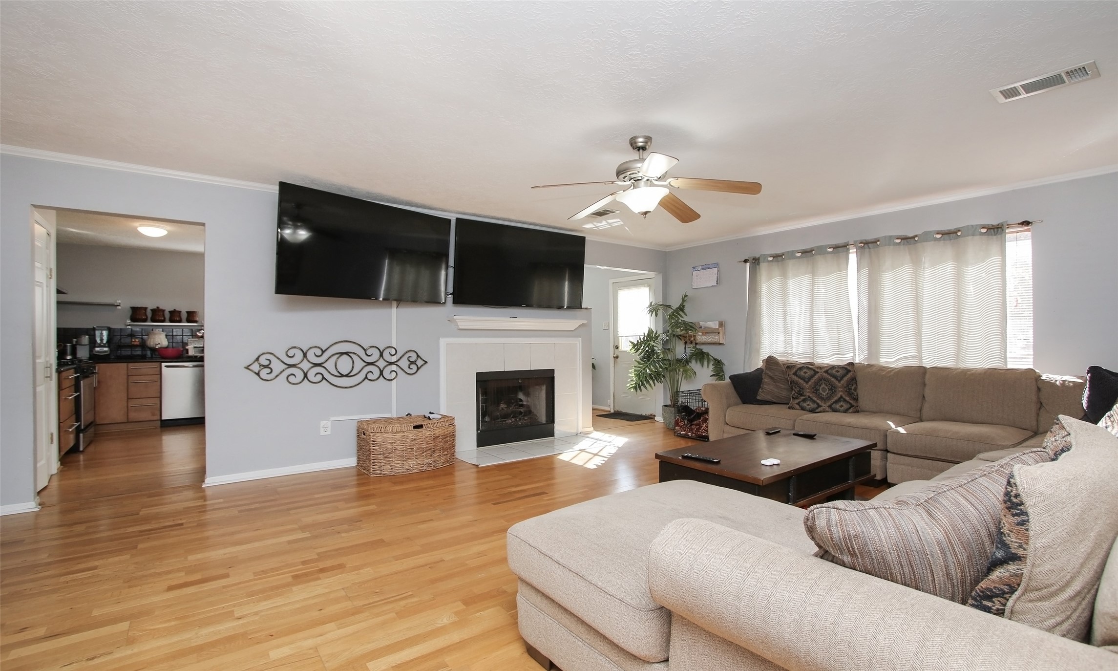 1619 Regal Blue Court , Fresno, TX, 77545 | 96902276 | Realty Texas LLC