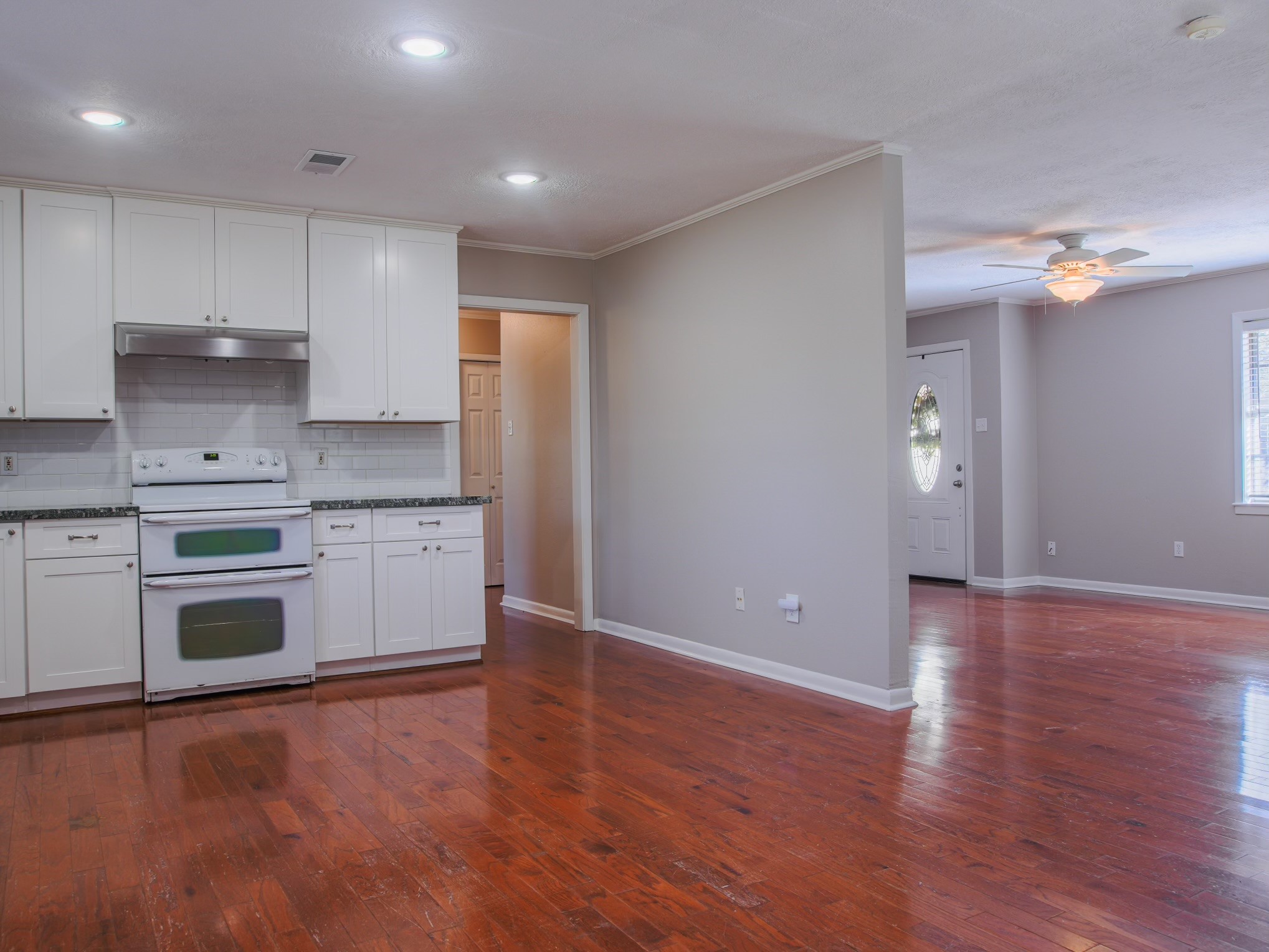 207 Dora Street , Cleveland, TX, 77328 | 3329042 | Realty Texas LLC