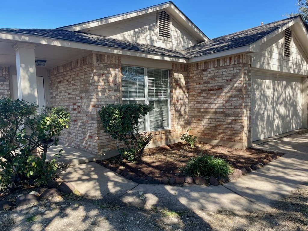 1204 Sleepytime Trail