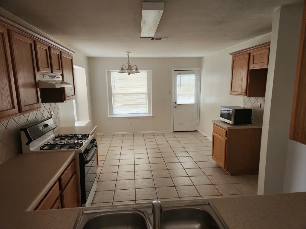 1204 Sleepytime Trail