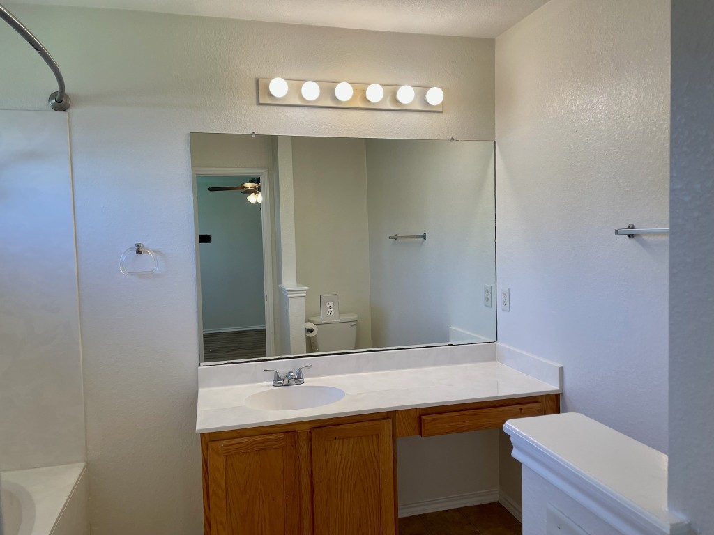 1204 Sleepytime Trail