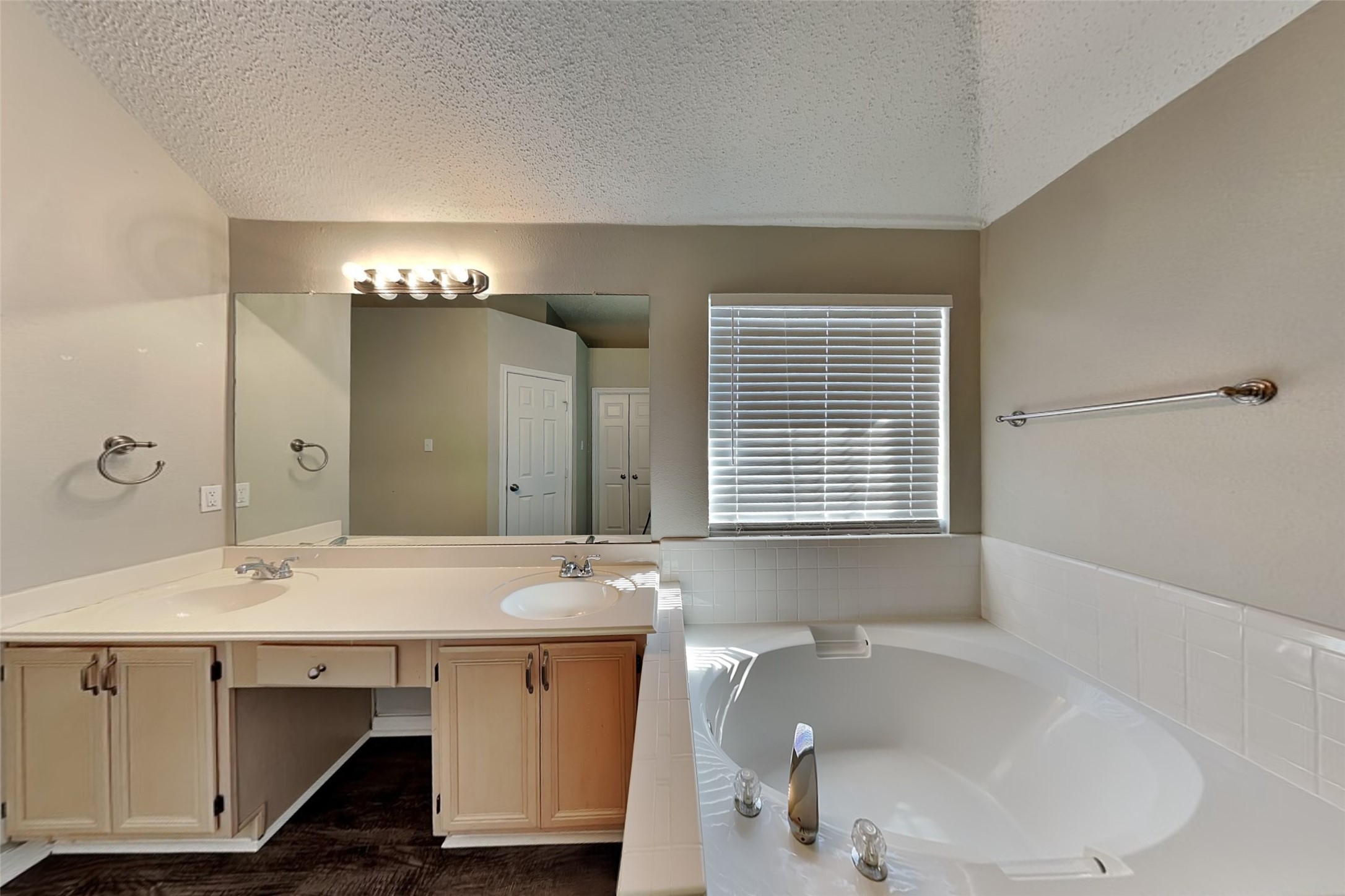 939 Azalia Drive , Lewisville, TX, 75067 | 20528043 | Realty Texas LLC