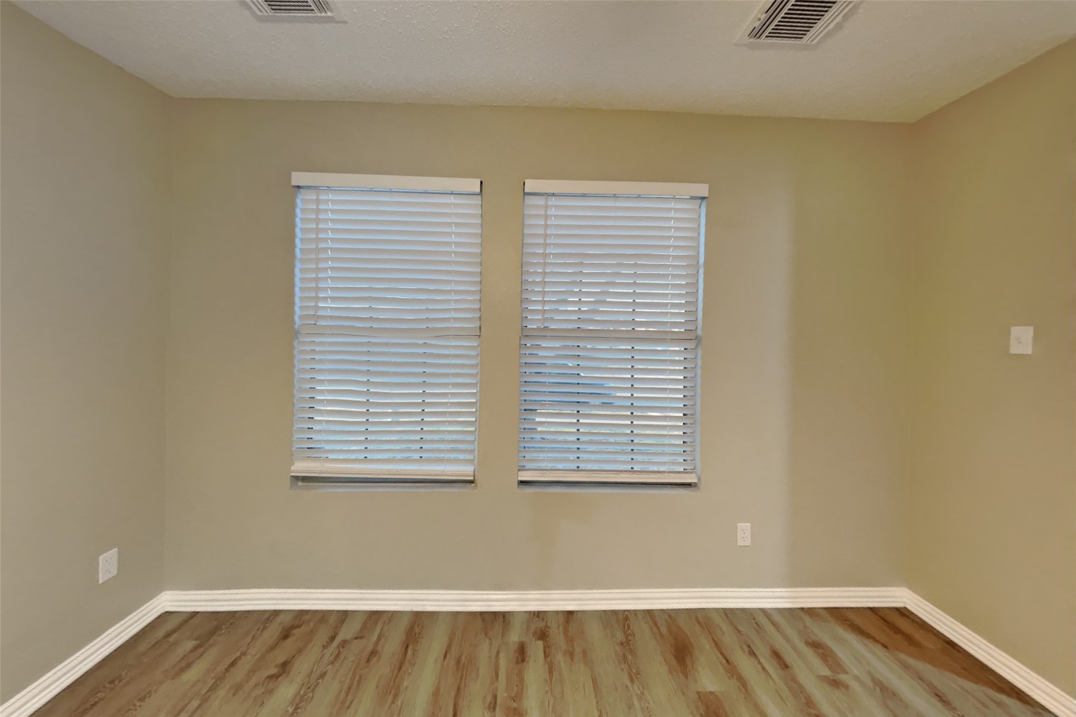 6056 Crescenzio Drive , Grand Prairie, TX, 75052 | 20528053 | Realty Texas LLC