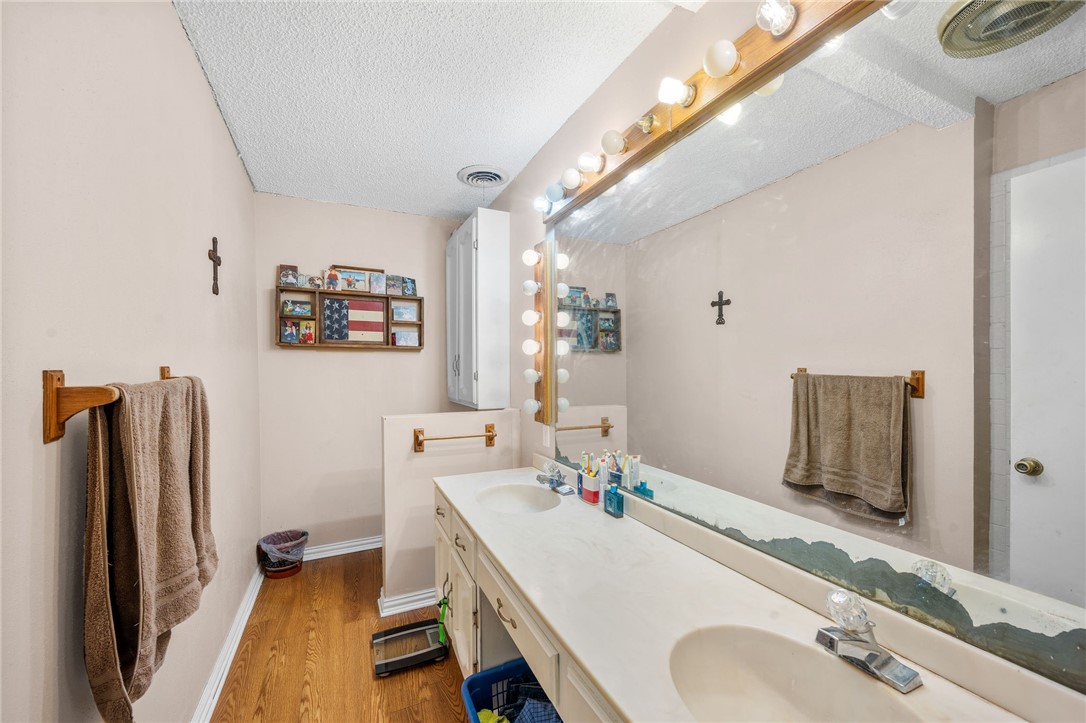 625 N Robinson Drive , Robinson, TX, 76706 | 220493 | Realty Texas LLC