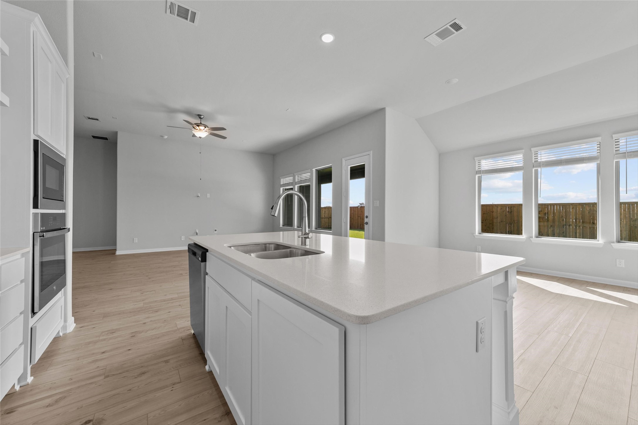 1435 Golden Meadow Drive , Van Alstyne, TX, 75495 | 20528312 | Realty Texas LLC