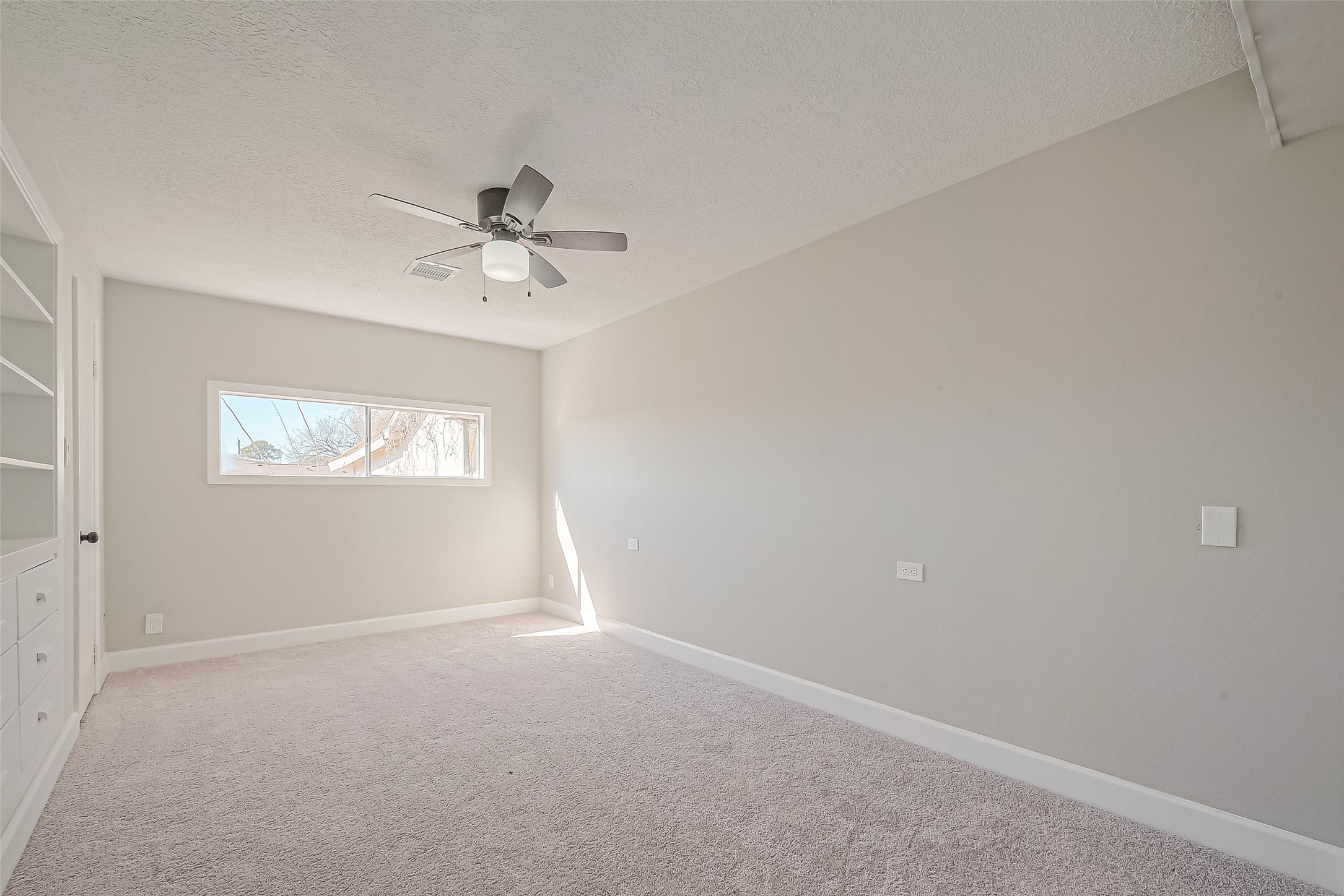 1305 S Airhart Drive , Baytown, TX, 77520 | 53621207 | Realty Texas LLC