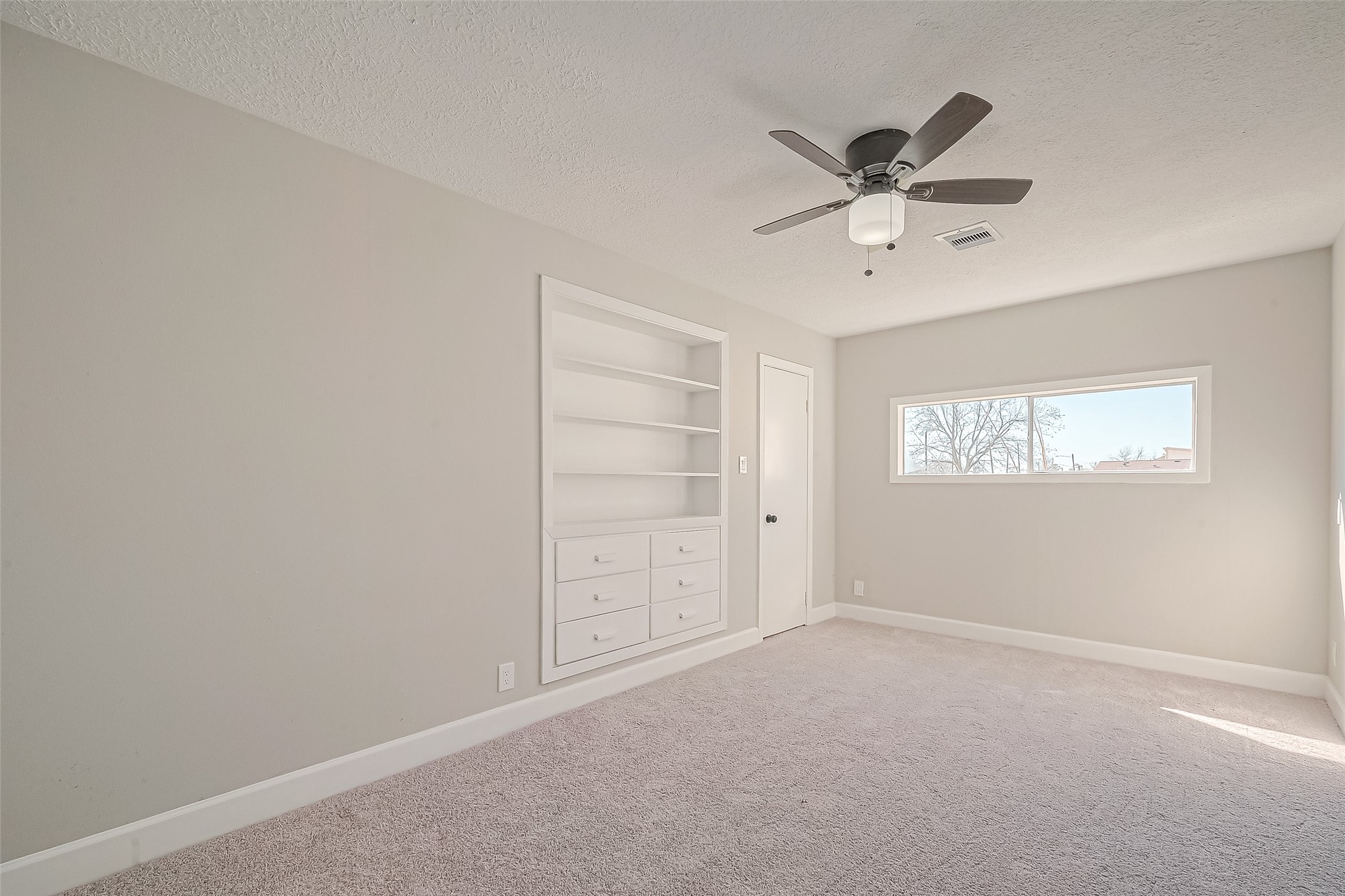 1305 S Airhart Drive , Baytown, TX, 77520 | 53621207 | Realty Texas LLC