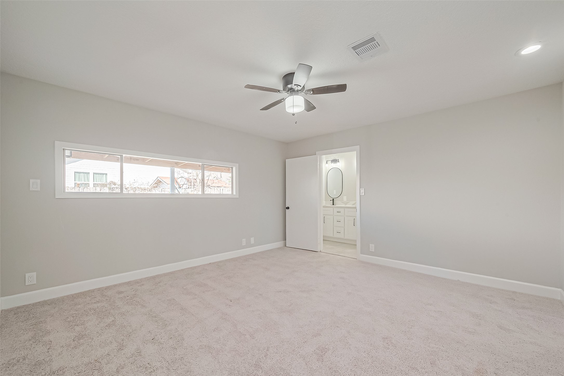1305 S Airhart Drive , Baytown, TX, 77520 | 53621207 | Realty Texas LLC