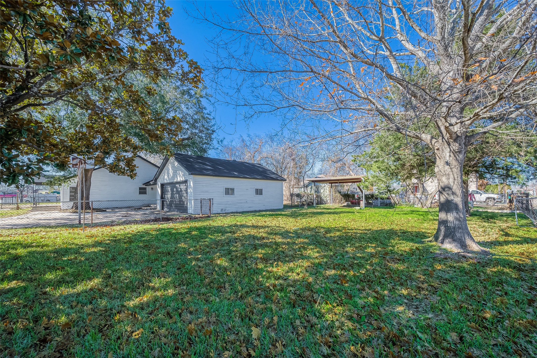 1305 S Airhart Drive , Baytown, TX, 77520 | 53621207 | Realty Texas LLC