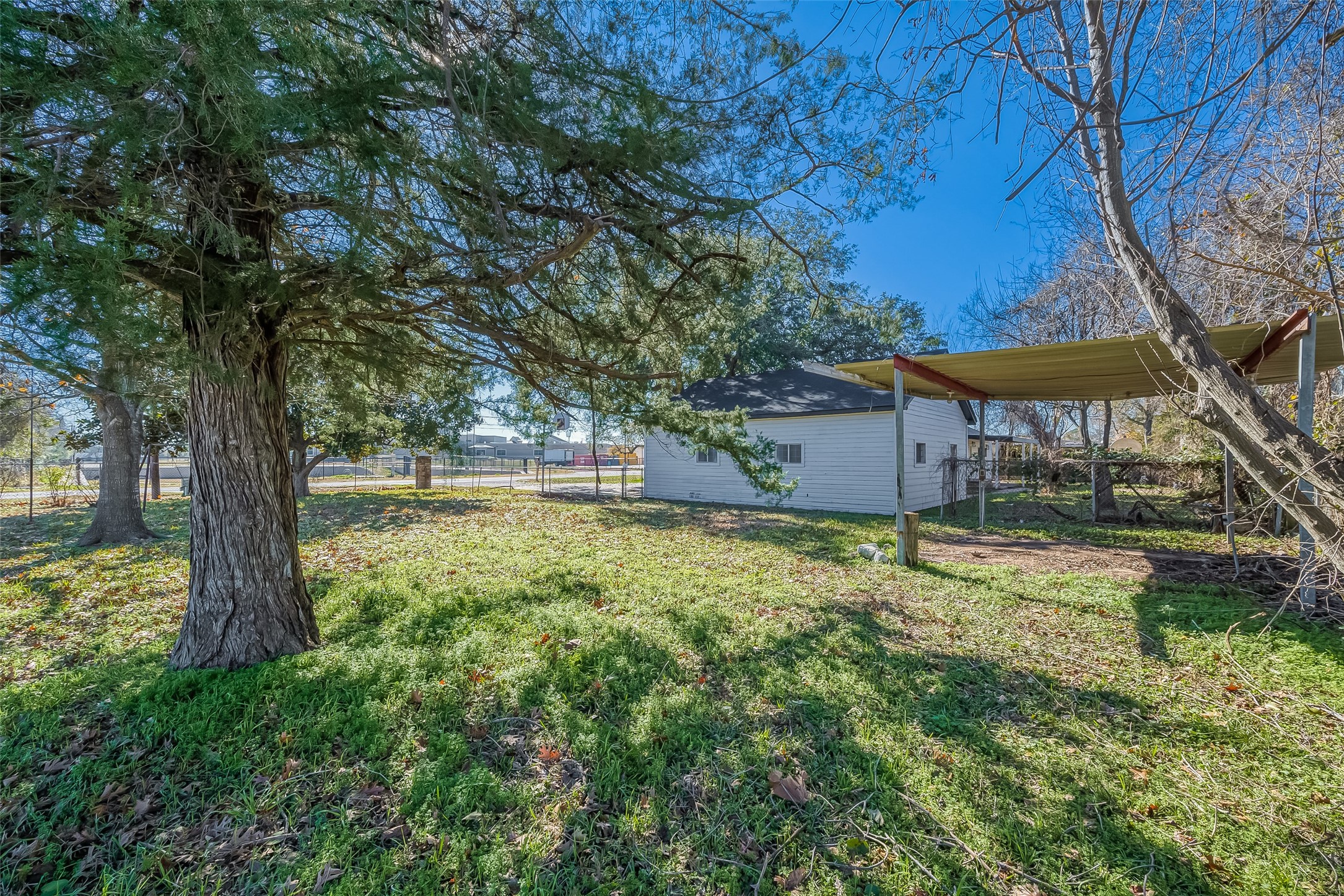 1305 S Airhart Drive , Baytown, TX, 77520 | 53621207 | Realty Texas LLC