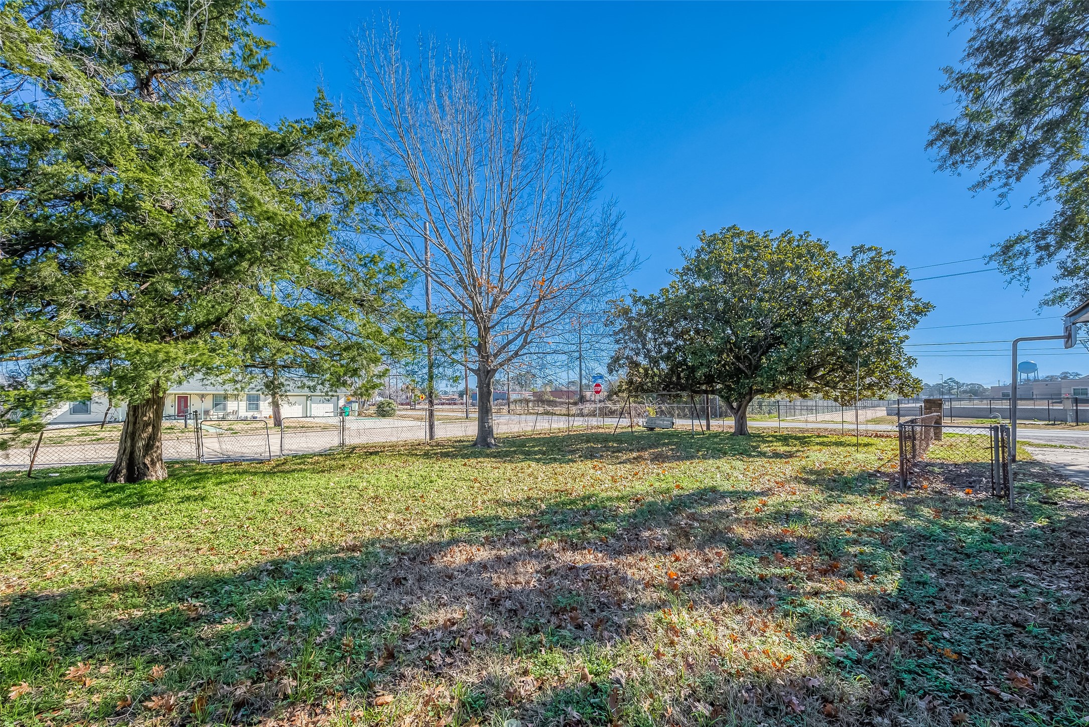 1305 S Airhart Drive , Baytown, TX, 77520 | 53621207 | Realty Texas LLC