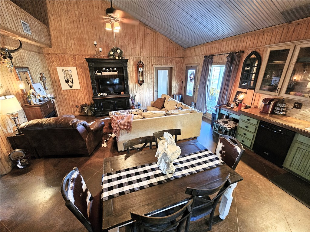 880 LCR 642 , Groesbeck, TX, 76642 | 220430 | Realty Texas LLC