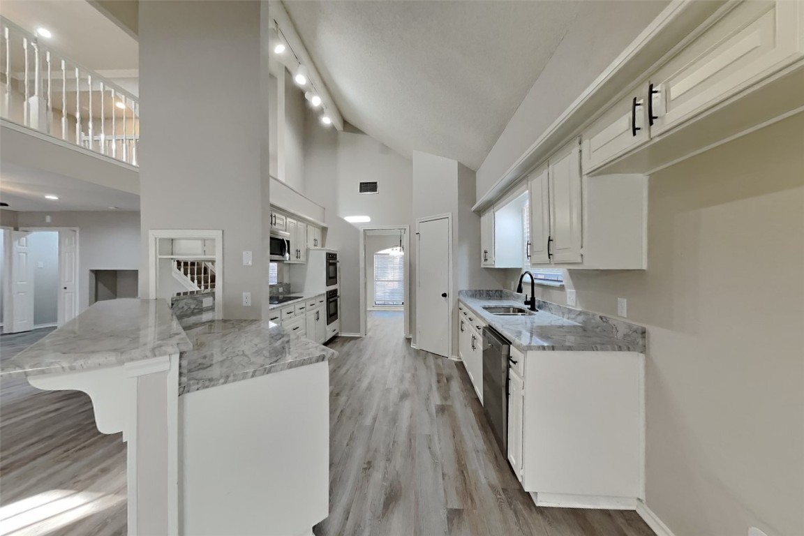 5203 Fox Trail Lane , Colleyville, TX, 76034 | 20530022 | Realty Texas LLC